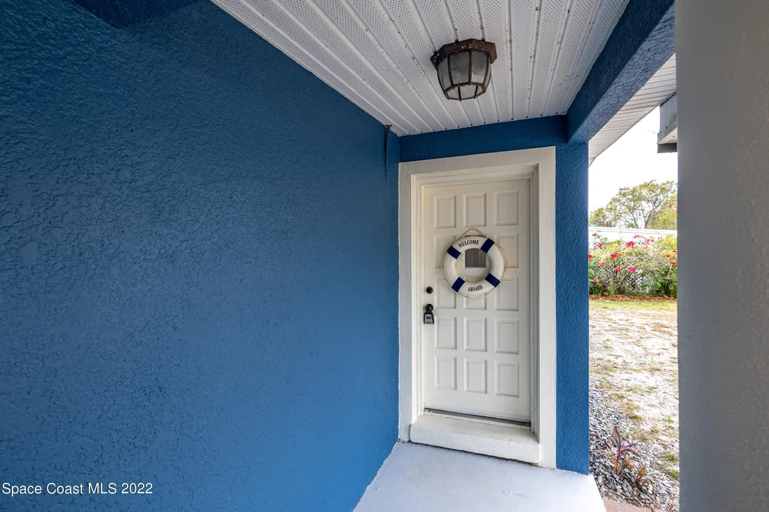 Photo of 1047 Myrtle Lane