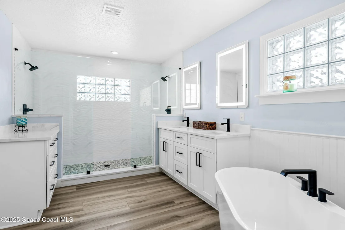 Photo of 5055 Ocean Beach Boulevard