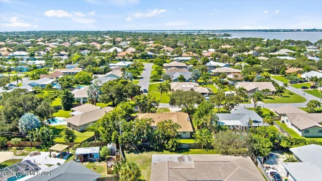 Photo of 528 Solitaire Palm Drive