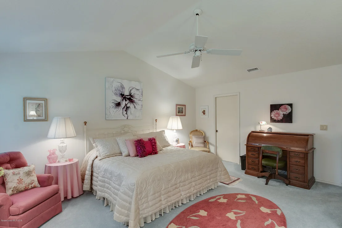 Photo of 906 Ridge Lake Drive