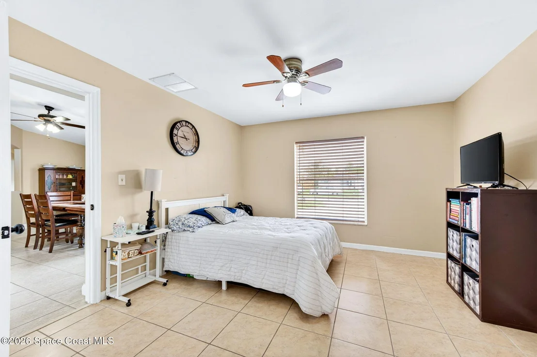 Photo of 719 Bianca Drive NE