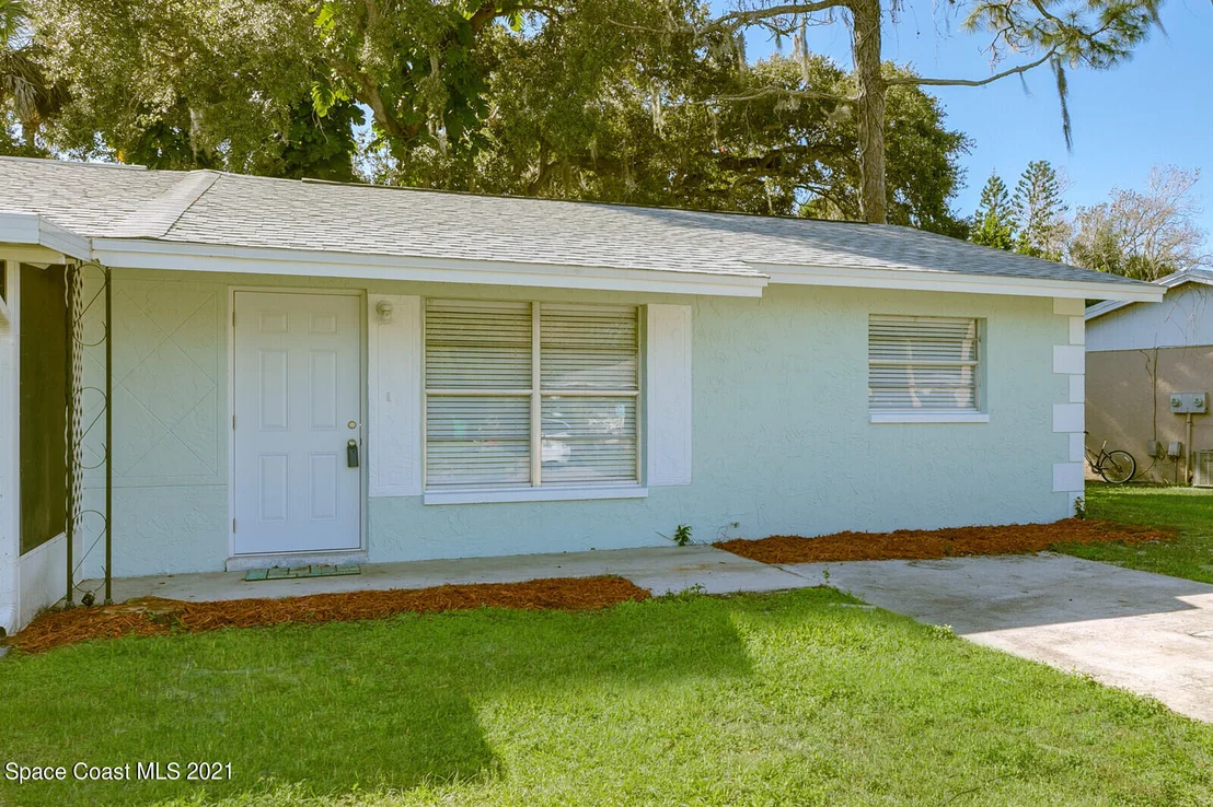 Photo of 728 Lunar Lake Circle
