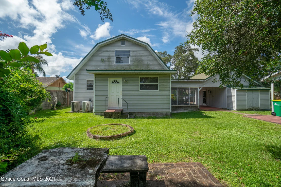Photo of 4670 Robert Street