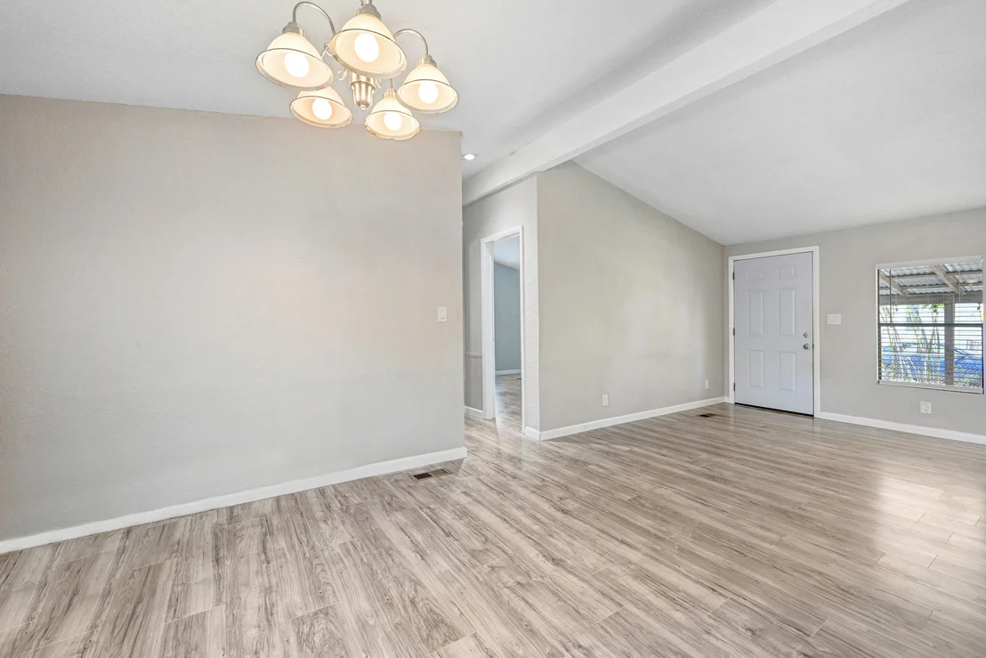 Photo of 1515 Seneca Drive