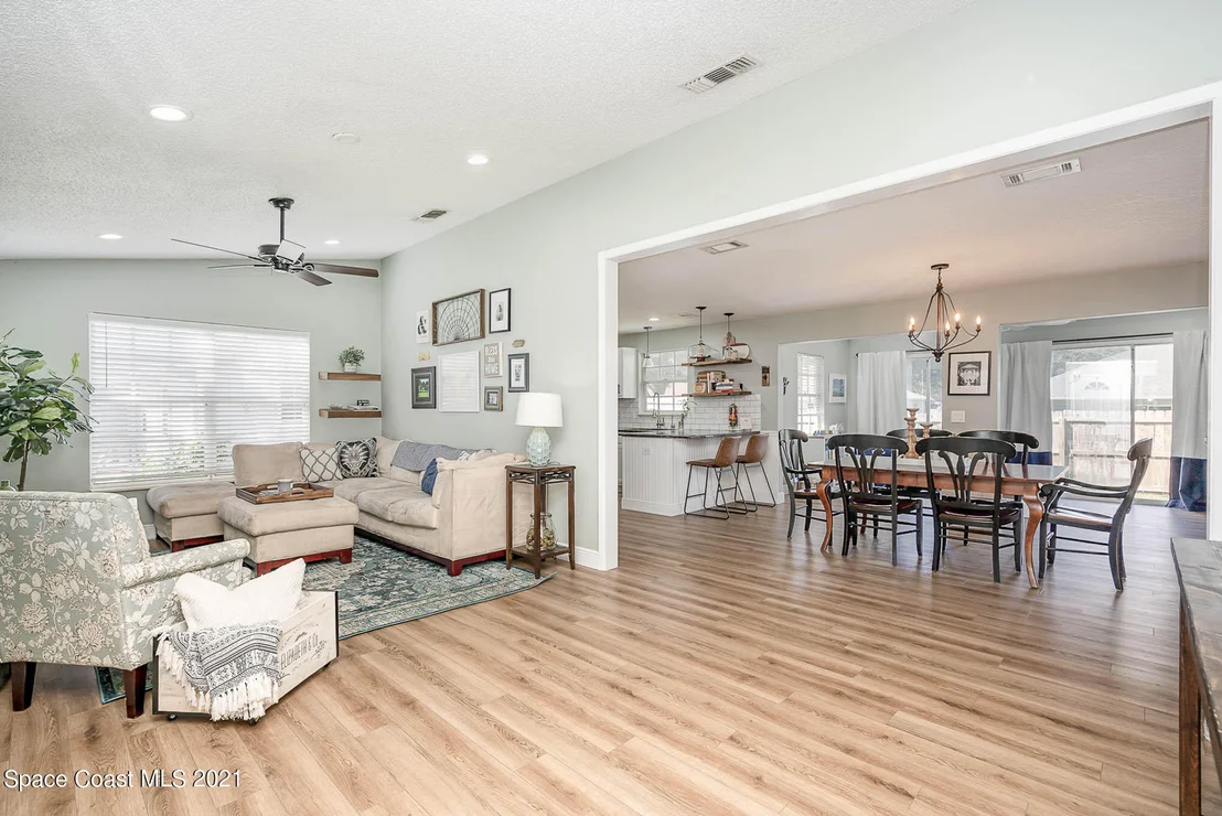 Photo of 815 Kara Circle