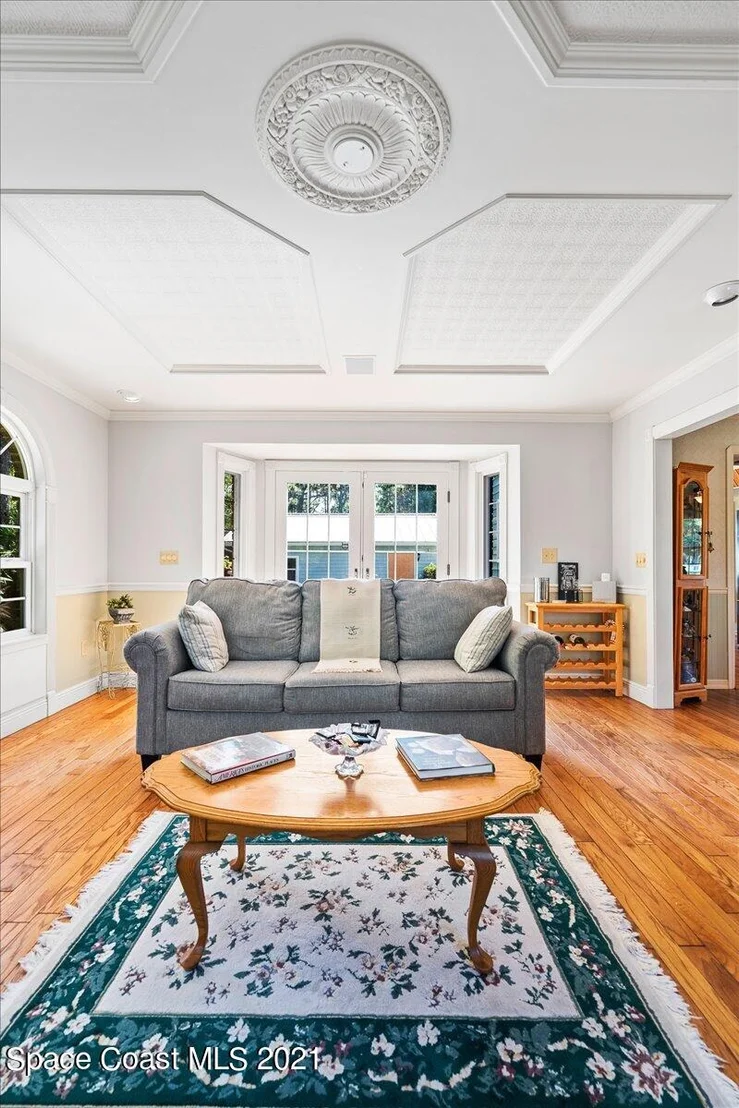 Photo of 1825 Eva Lane