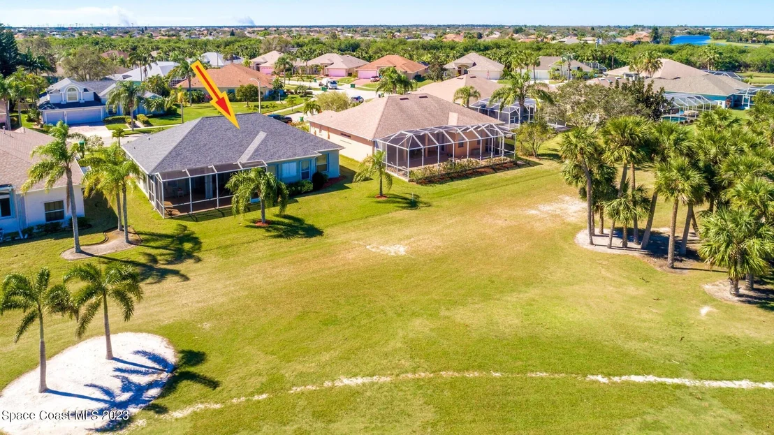 Photo of 2563 Canterbury Circle
