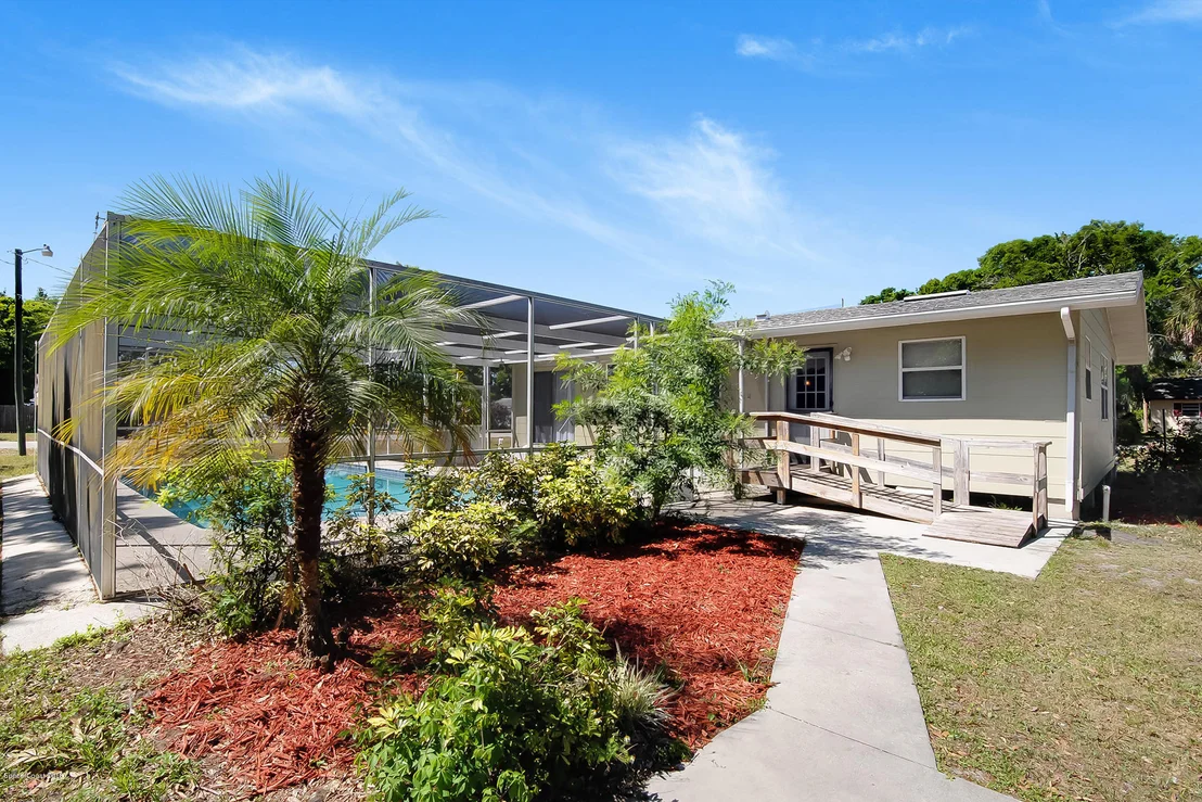 Photo of 1053 Bernice Road