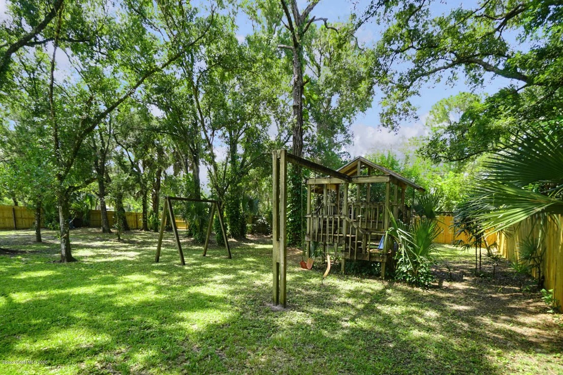 Photo of 2125 Linrose Lane