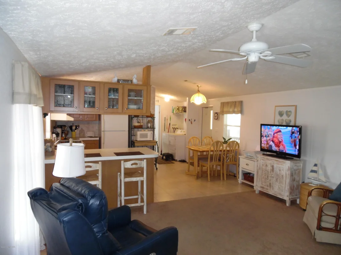 Photo of 327 Pineapple Street