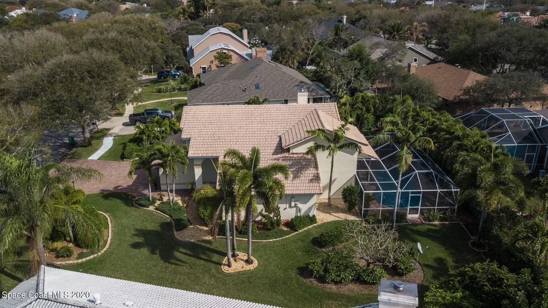 Photo of 569 Hummingbird Drive