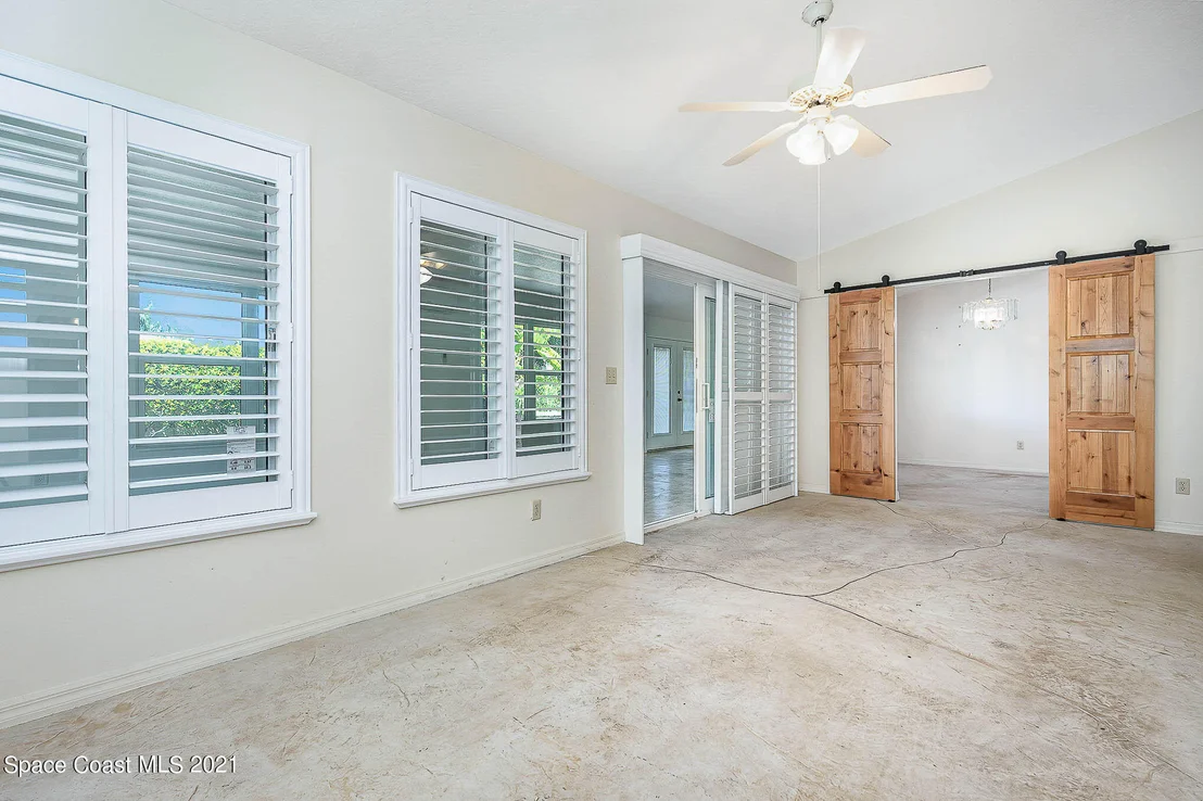 Photo of 1568 Independence Avenue