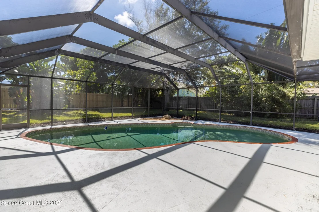 Photo of 151 Cocoa Avenue