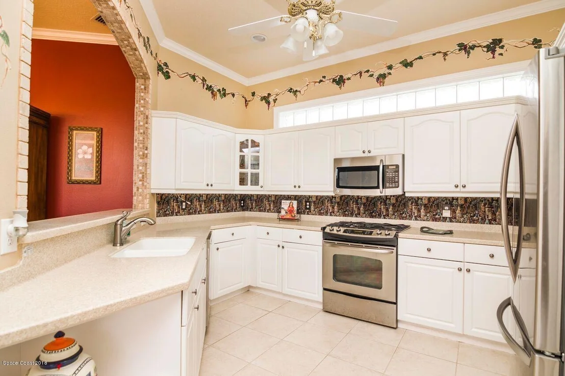 Photo of 943 Palm Brook Drive