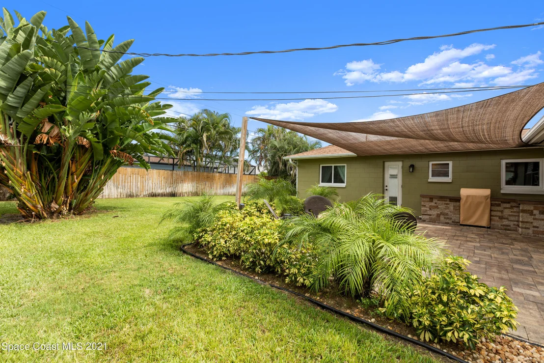 Photo of 2416 Lakeview Drive