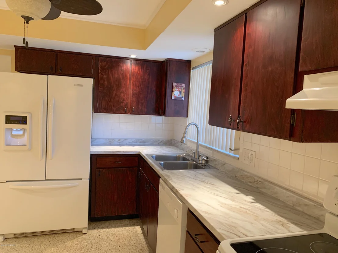 Photo of 302 Glen Ridge Road