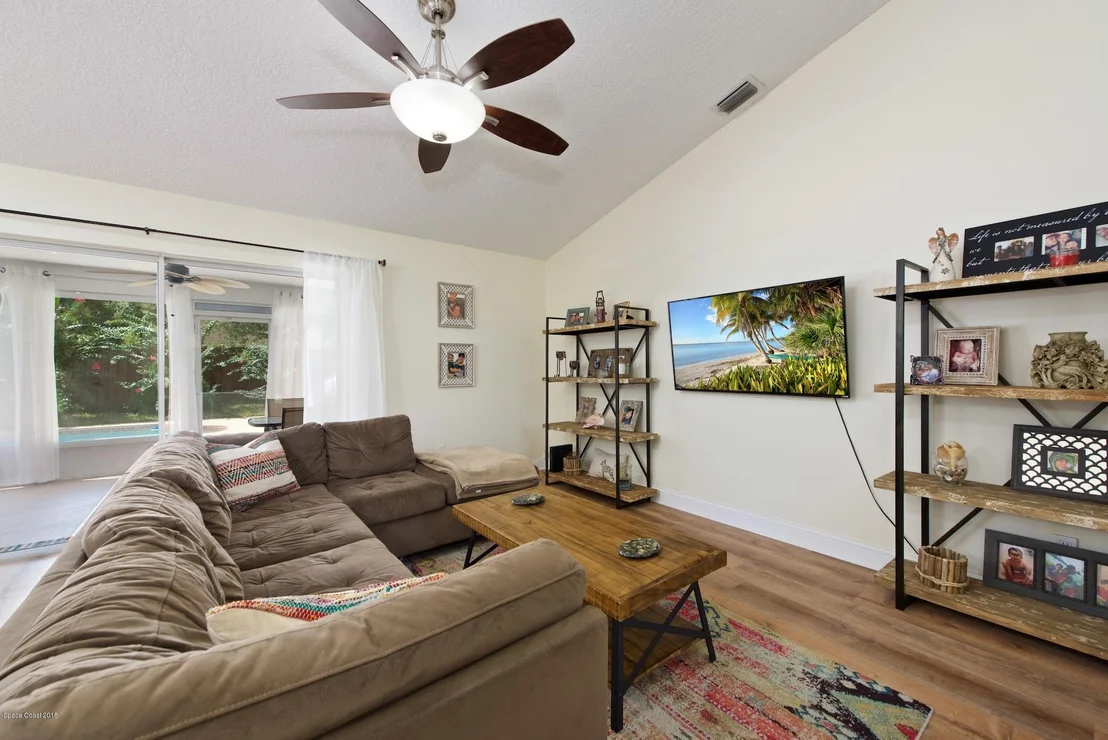 Photo of 3372 Lake View Circle