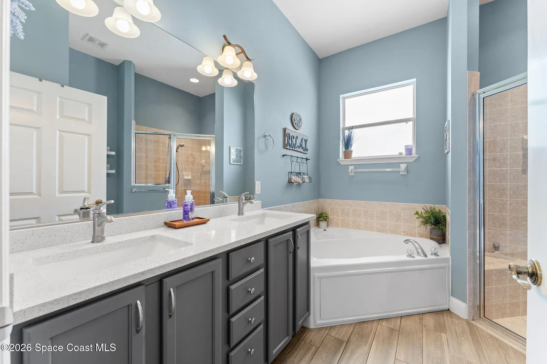 Photo of 4080 Alamanda Key Drive