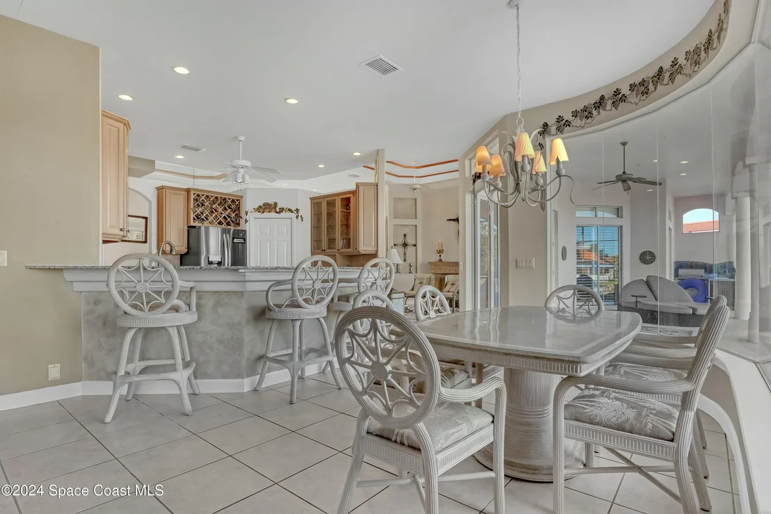 Photo of 402 Flanders Drive