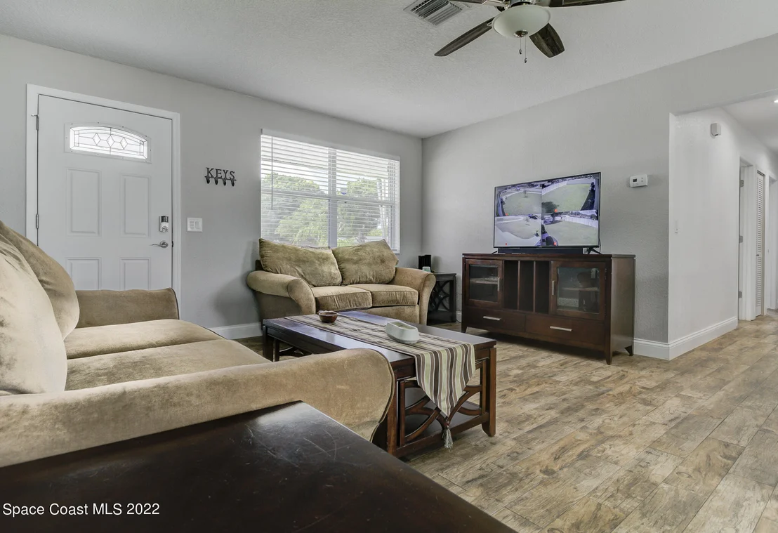 Photo of 2561 Stratford Drive