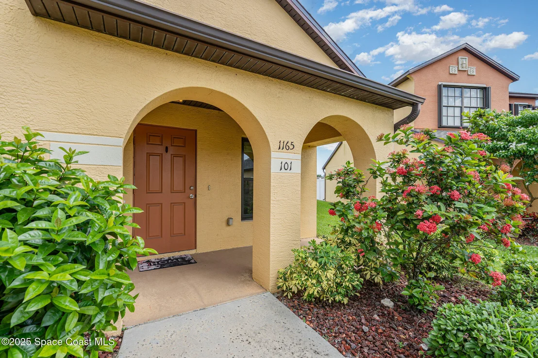 Photo of Unit 101 at 1165 Luminary Circle