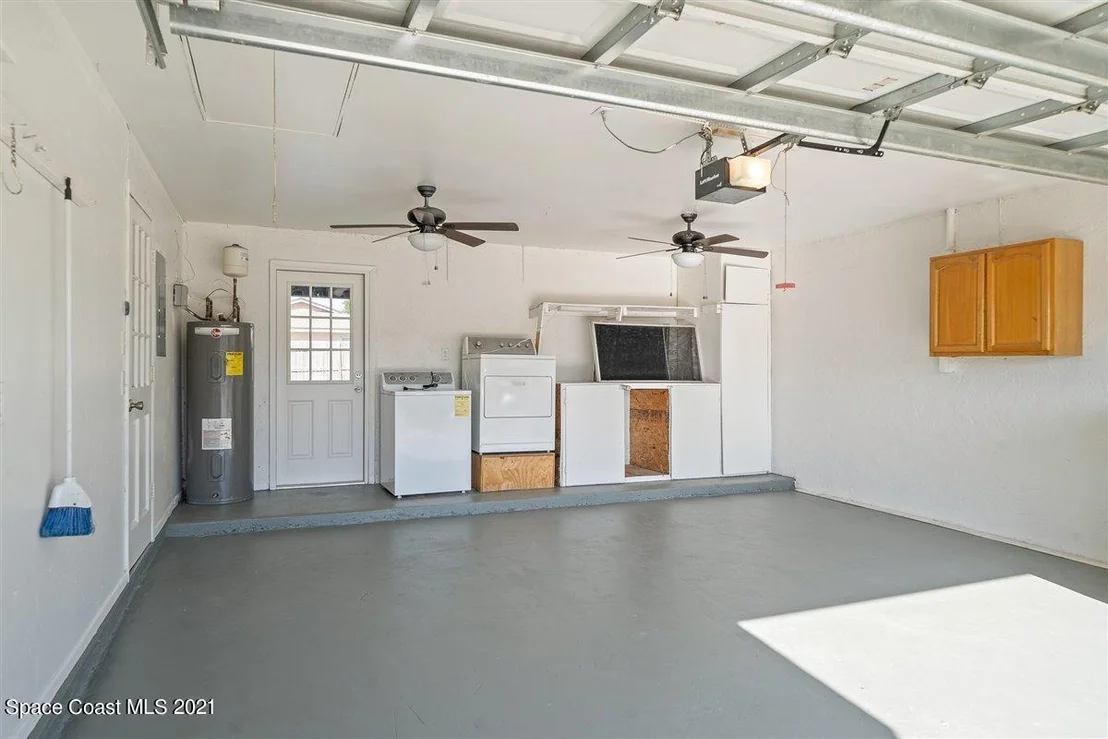 Photo of 550 Ford Circle W