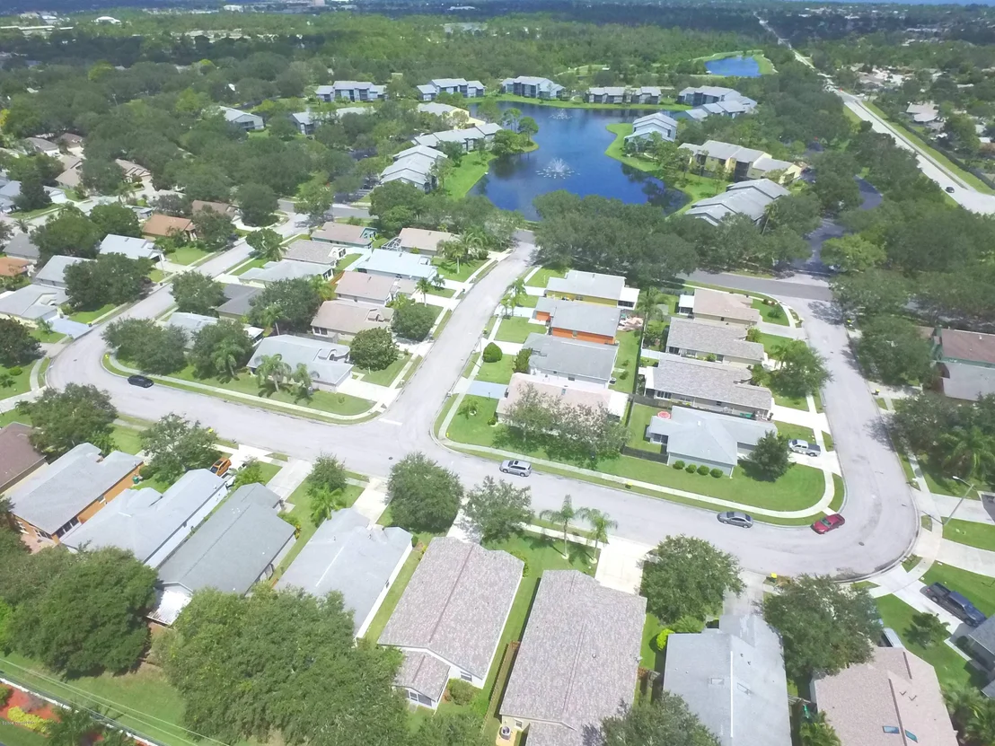 Photo of 2881 Saint James Lane