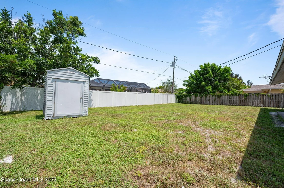 Photo of 2967 Gemini Avenue NE