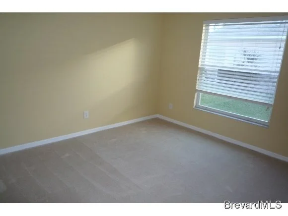 Photo of 962 Shaw