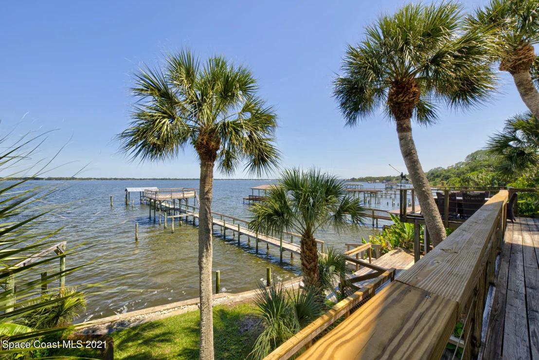 Photo of 2006 N Indian River Drive