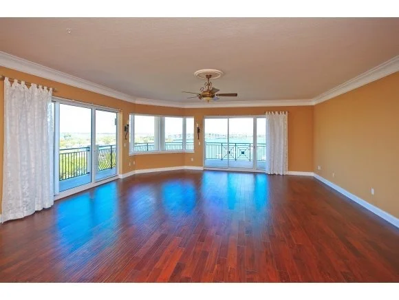Photo of Unit 601 at 21 Riverside Drive