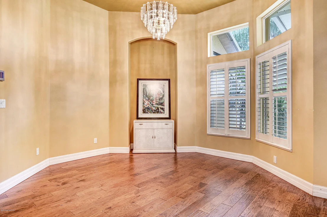 Photo of 3850 Beechgrove Road