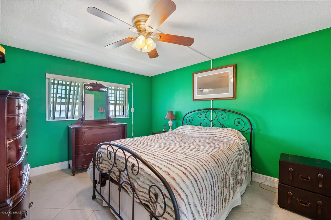 Photo of Unit 310 at 1025 Rockledge Drive