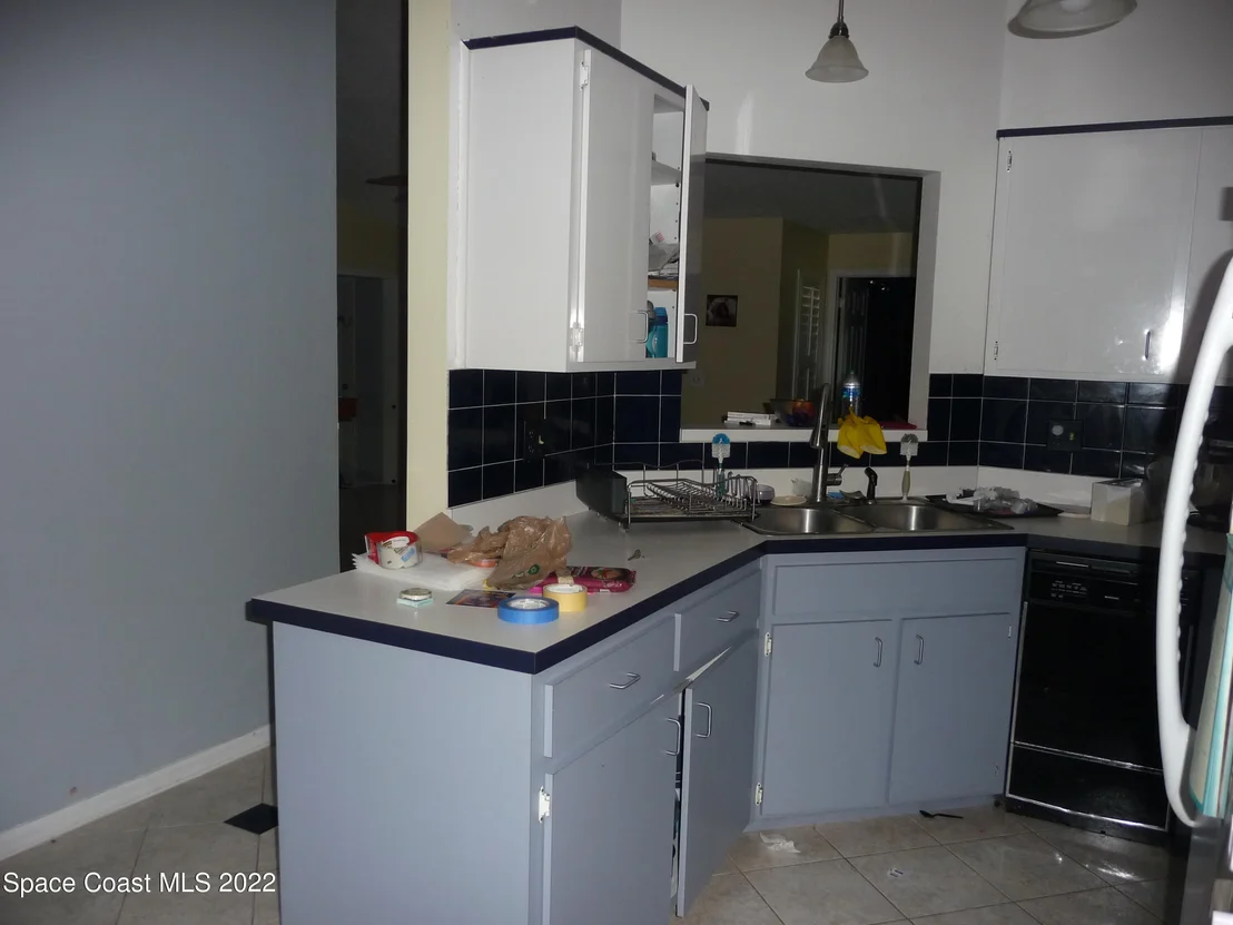 Photo of 1061 Fairlawn Drive