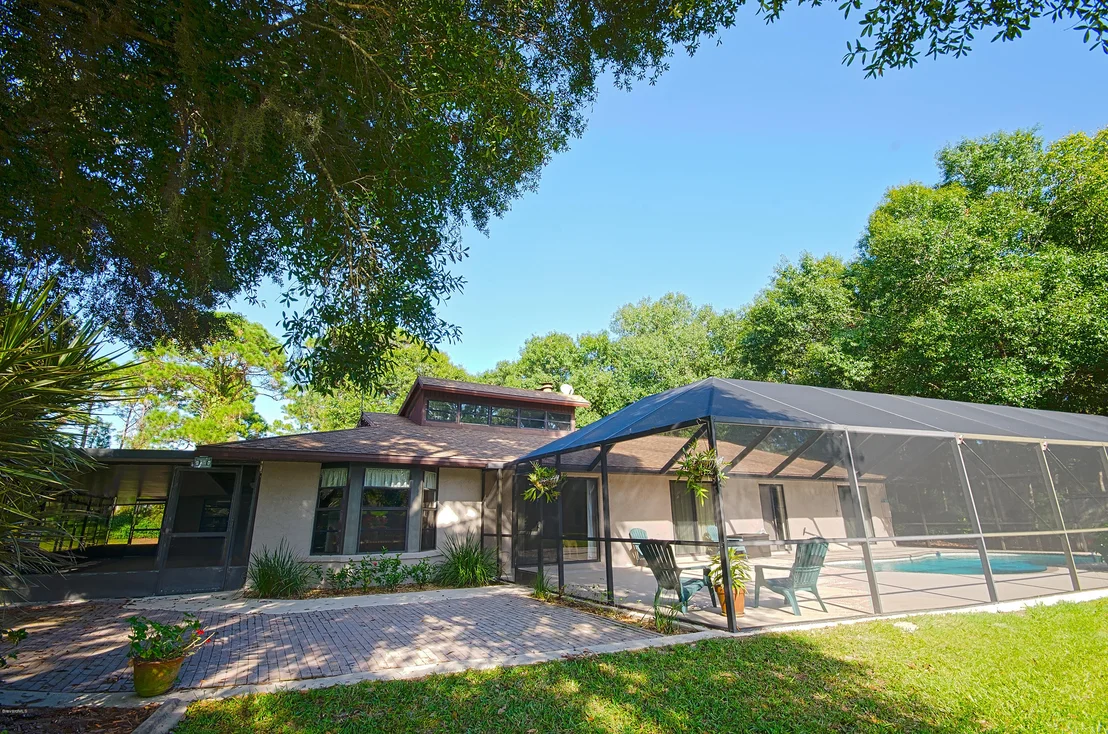 Photo of 3400 Hield Road