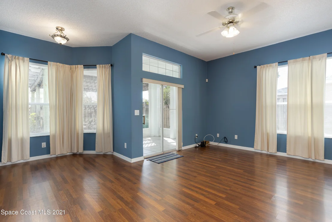 Photo of 8060 Bracken Lane