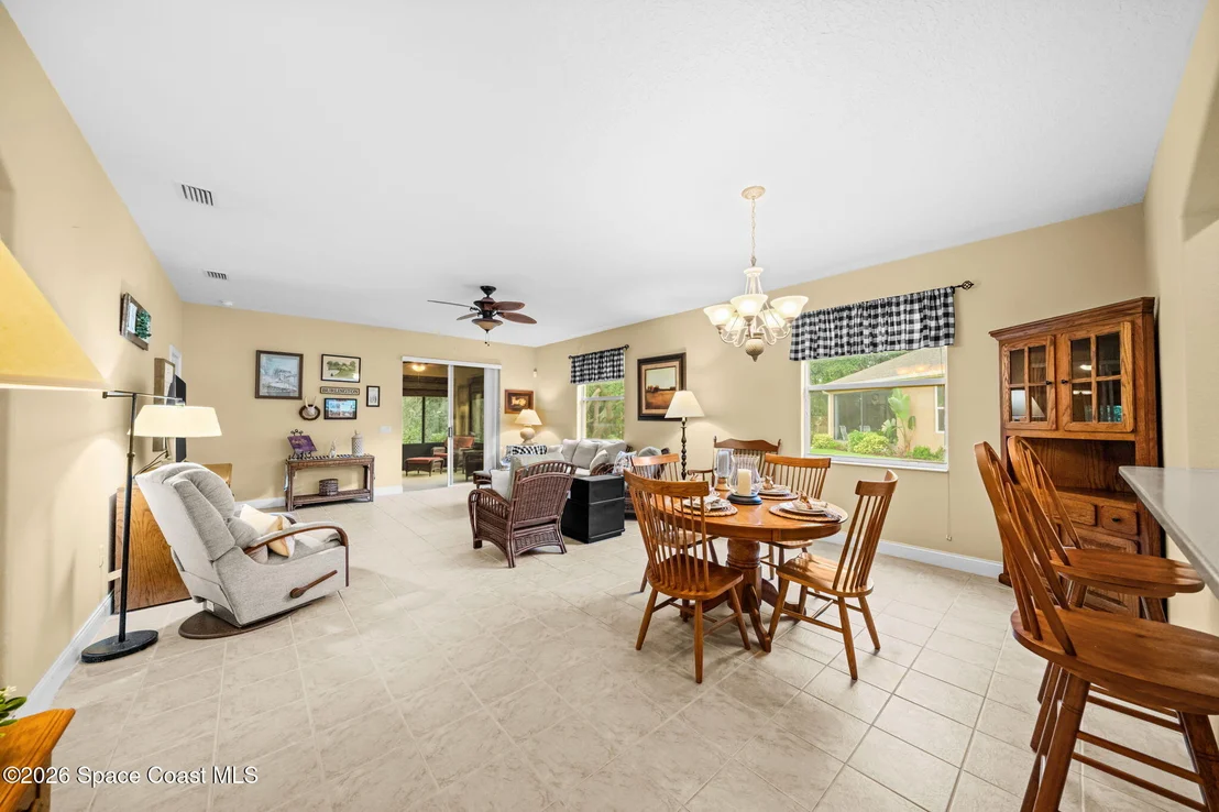 Photo of 511 Waterside Circle