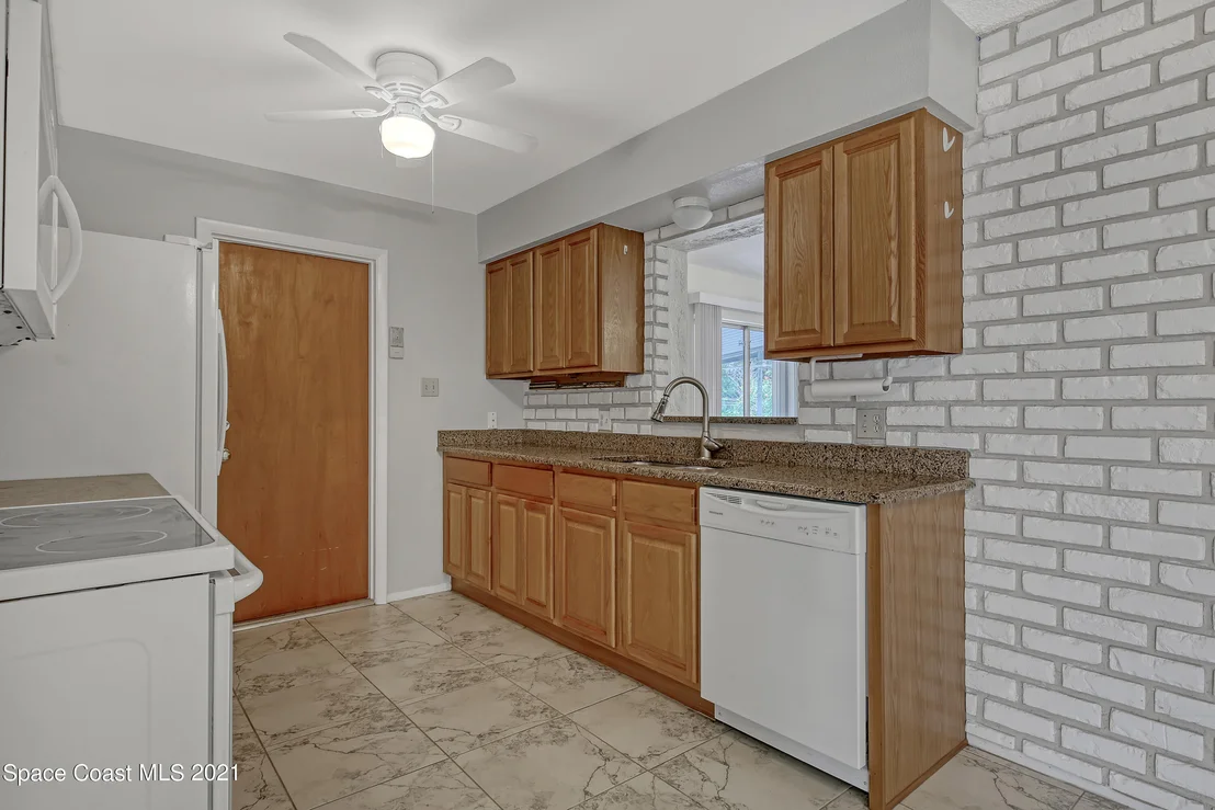 Photo of 2762 Hereford Road