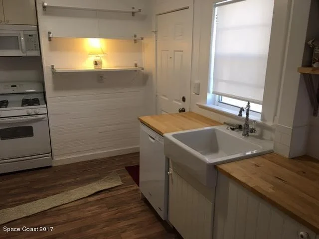 Photo of 801 Line Street