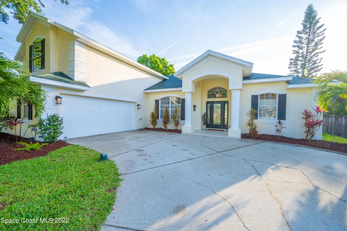 Photo of 6013 Newbury Circle