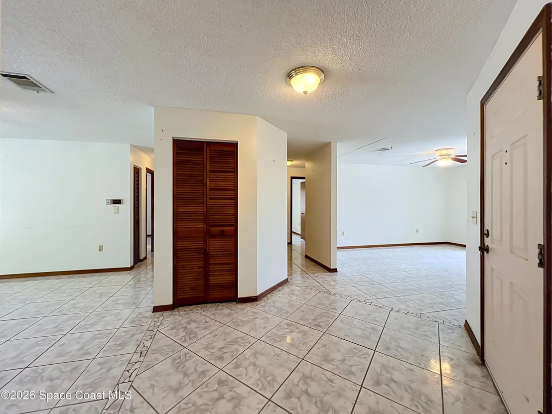 Photo of 2983 W Ontario Circle W