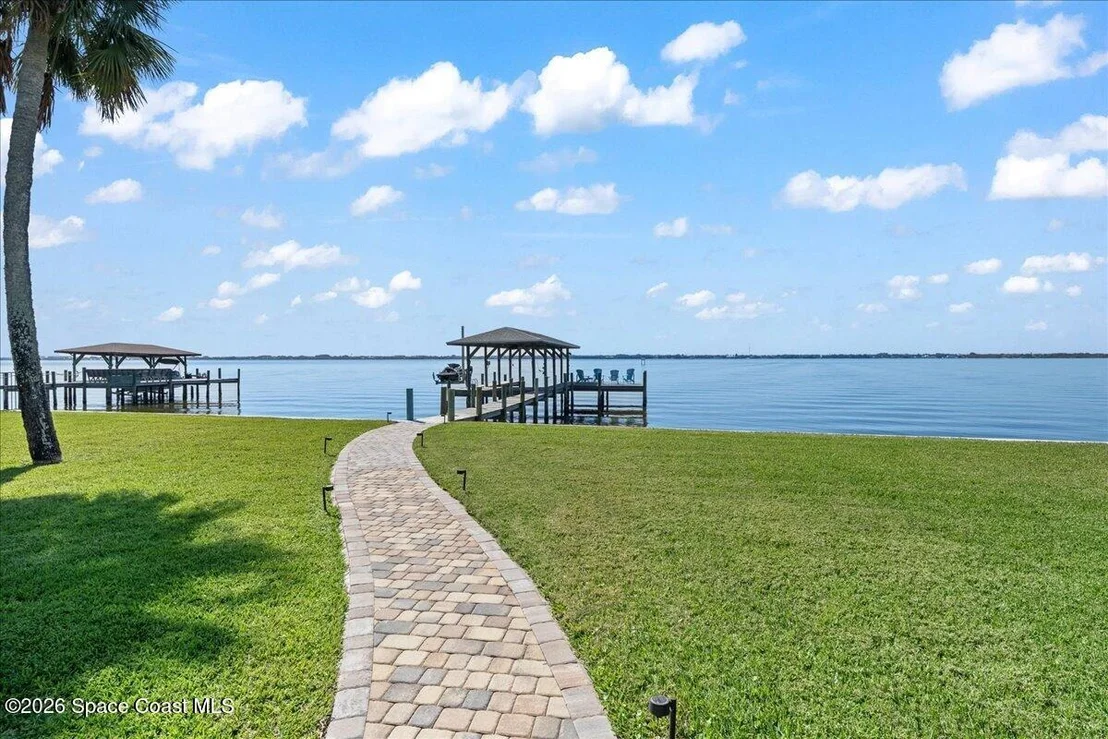 Photo of 408 Riverside Drive