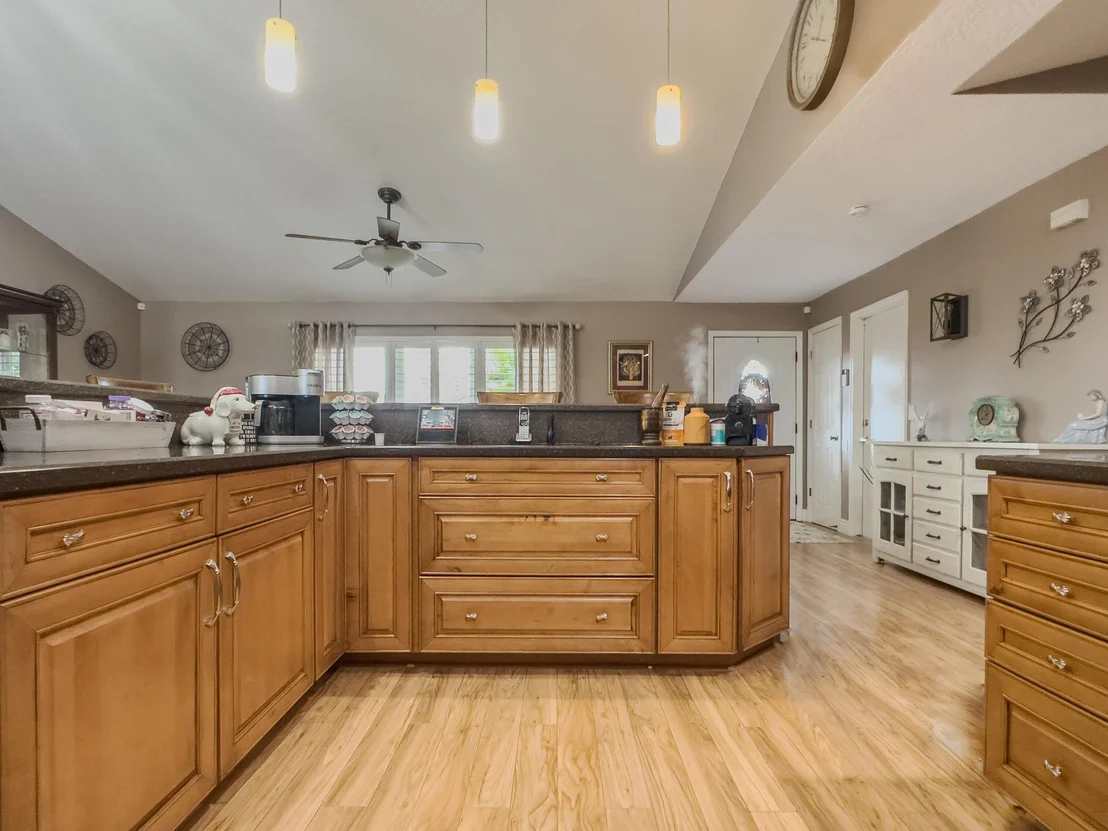 Photo of 2553 Nobility Avenue