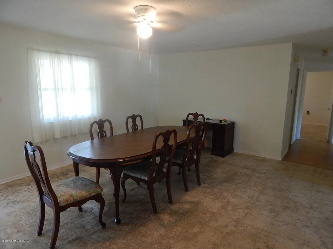 Photo of 2710 Hereford Road