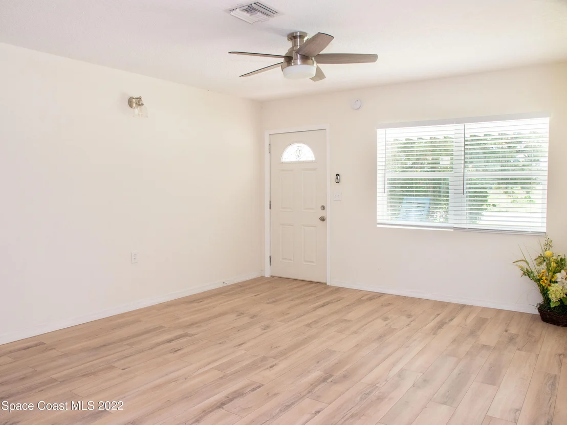 Photo of 1034 Carlton Drive