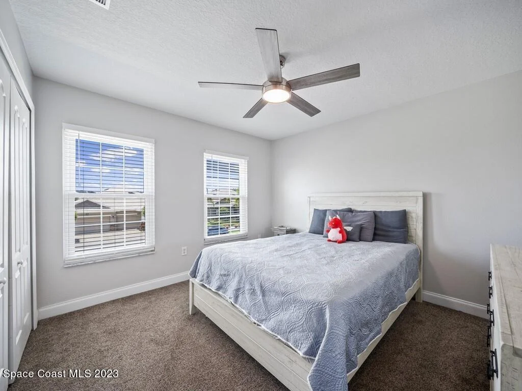 Photo of 3233 Hawthorne Avenue