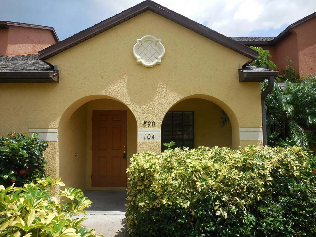 Photo of Unit 104 at 890 LUMINARY Circle
