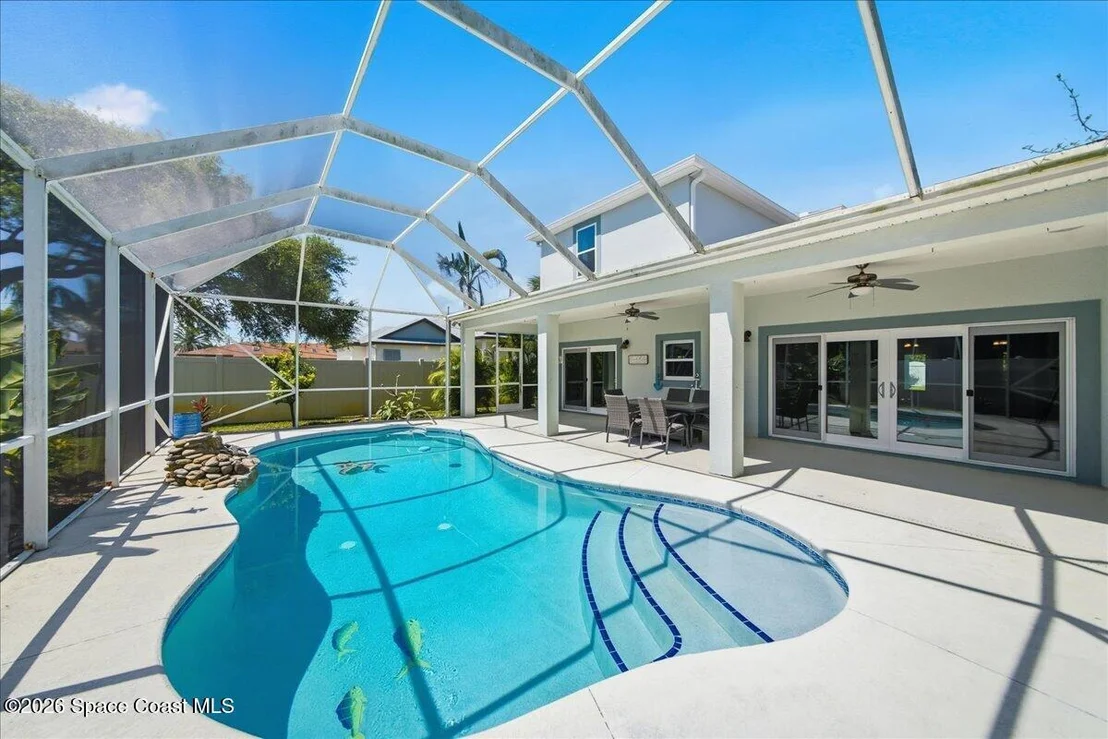 Photo of 195 River Drive