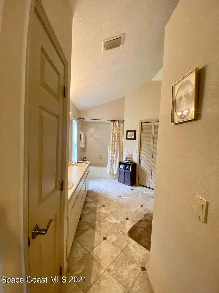 Photo of 1801 Fox Bay Drive