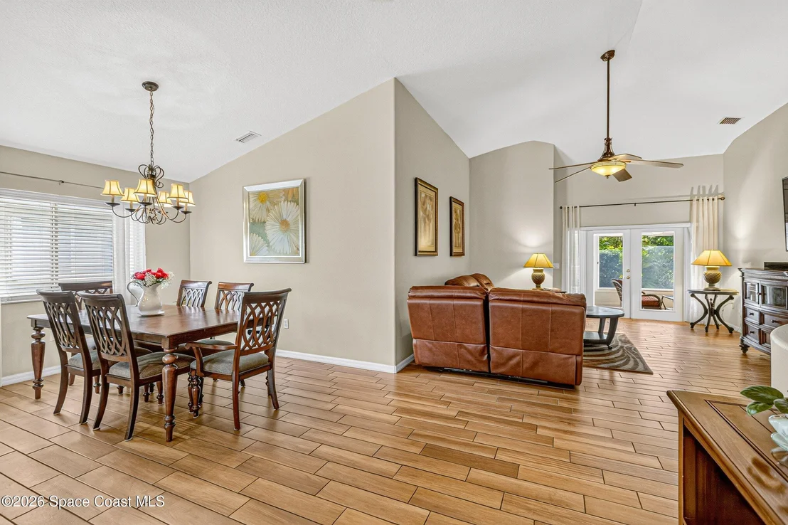 Photo of 7127 Broderick Drive